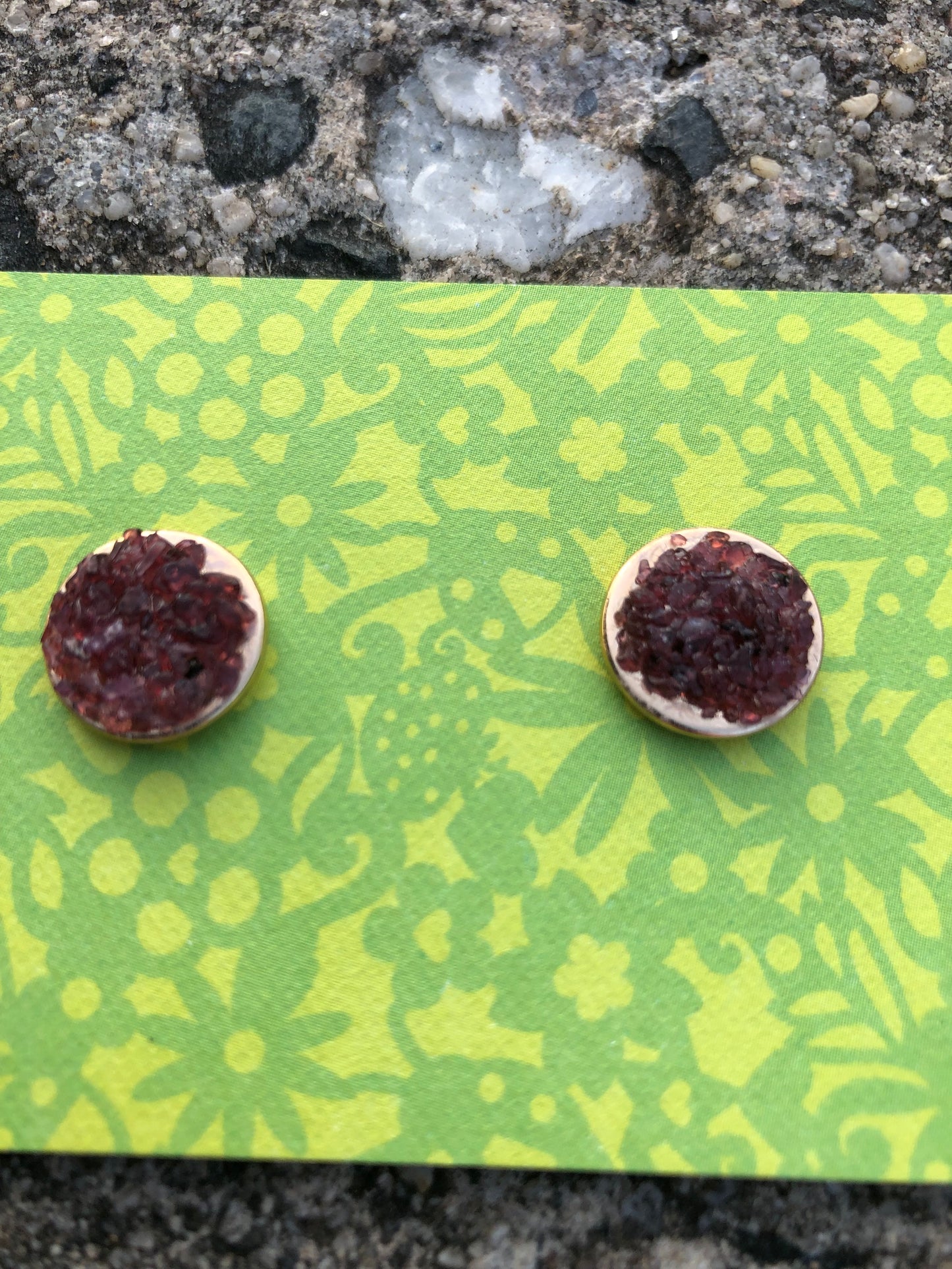 Garnet Hijab Magnets (2 Pack)